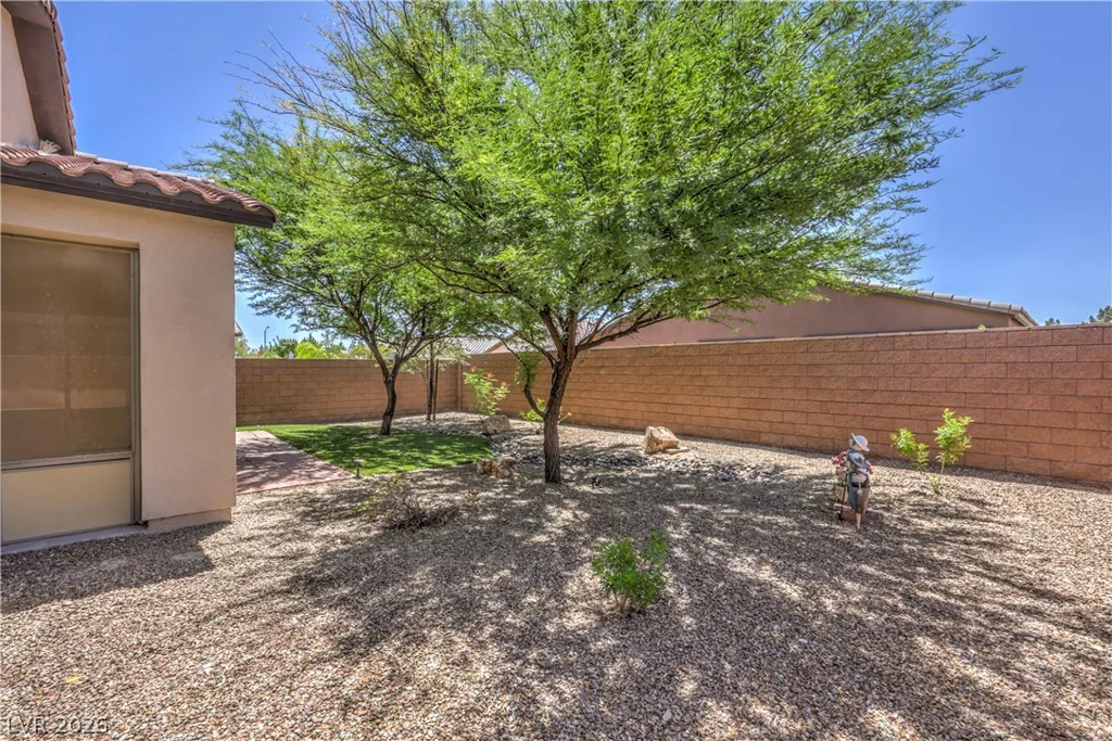 3633 Greenbriar Bluff, North Las Vegas, NV 89081
