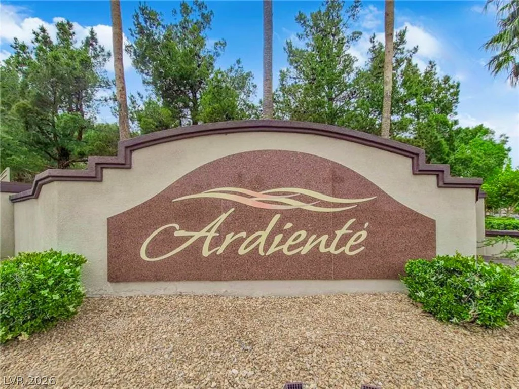 3633 Greenbriar Bluff, North Las Vegas, NV 89081