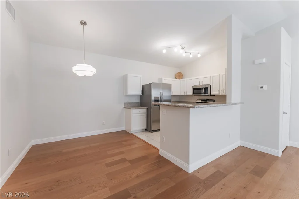 2052 Gravel Hill, Las Vegas, NV 89117