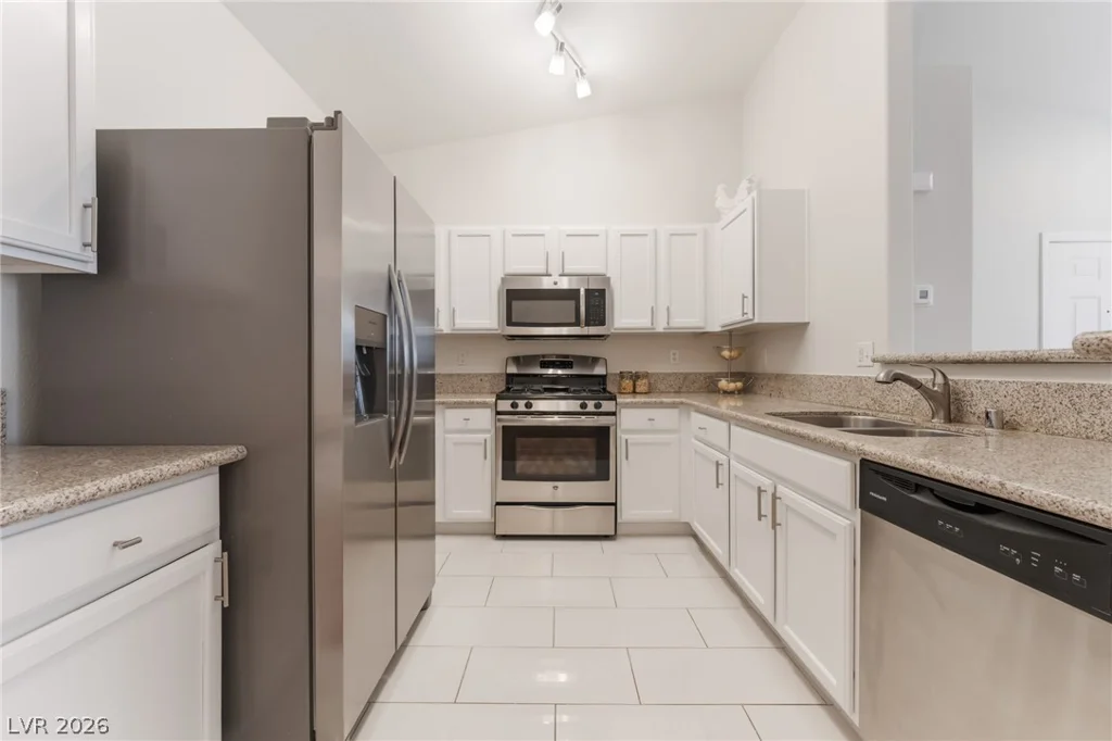 2052 Gravel Hill, Las Vegas, NV 89117