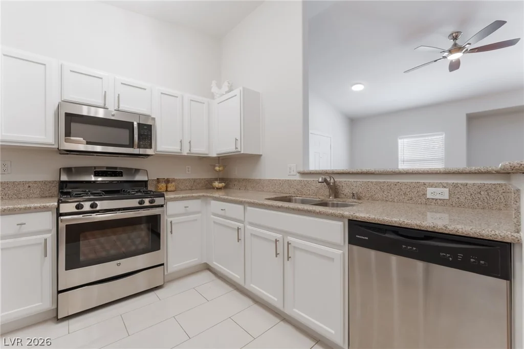 2052 Gravel Hill, Las Vegas, NV 89117
