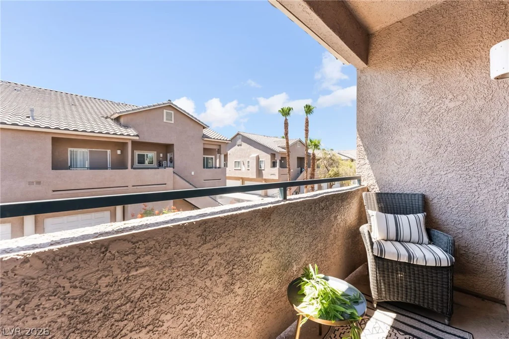 2052 Gravel Hill, Las Vegas, NV 89117