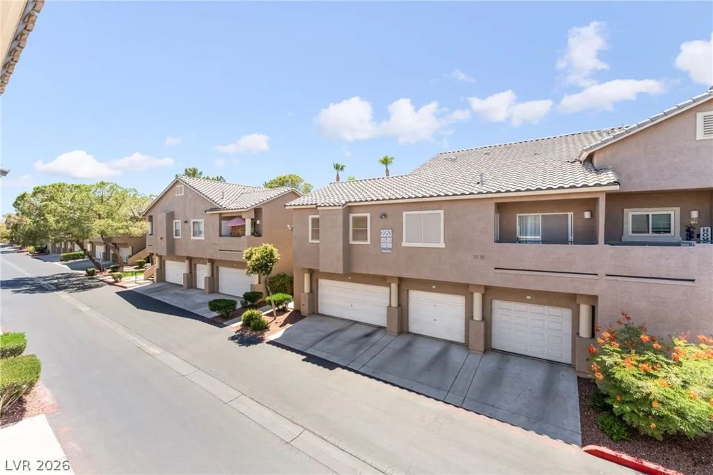 2052 Gravel Hill, Las Vegas, NV 89117