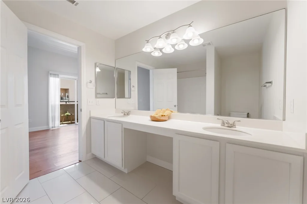 2052 Gravel Hill, Las Vegas, NV 89117
