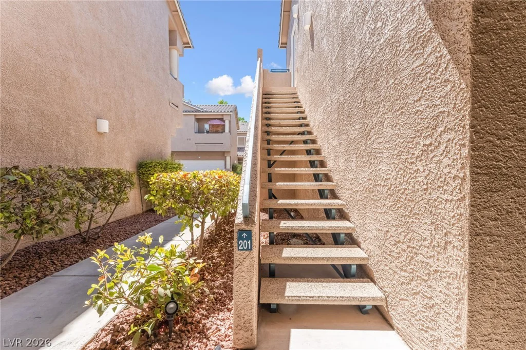 2052 Gravel Hill, Las Vegas, NV 89117