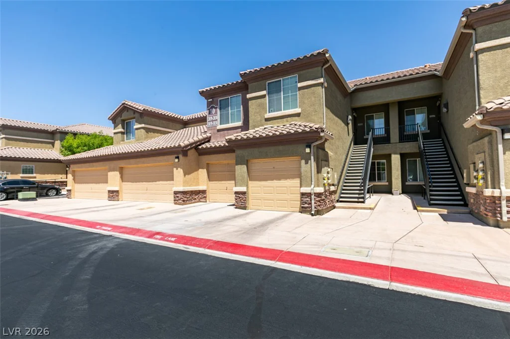 6868 Sky Pointe, Las Vegas, NV 89131
