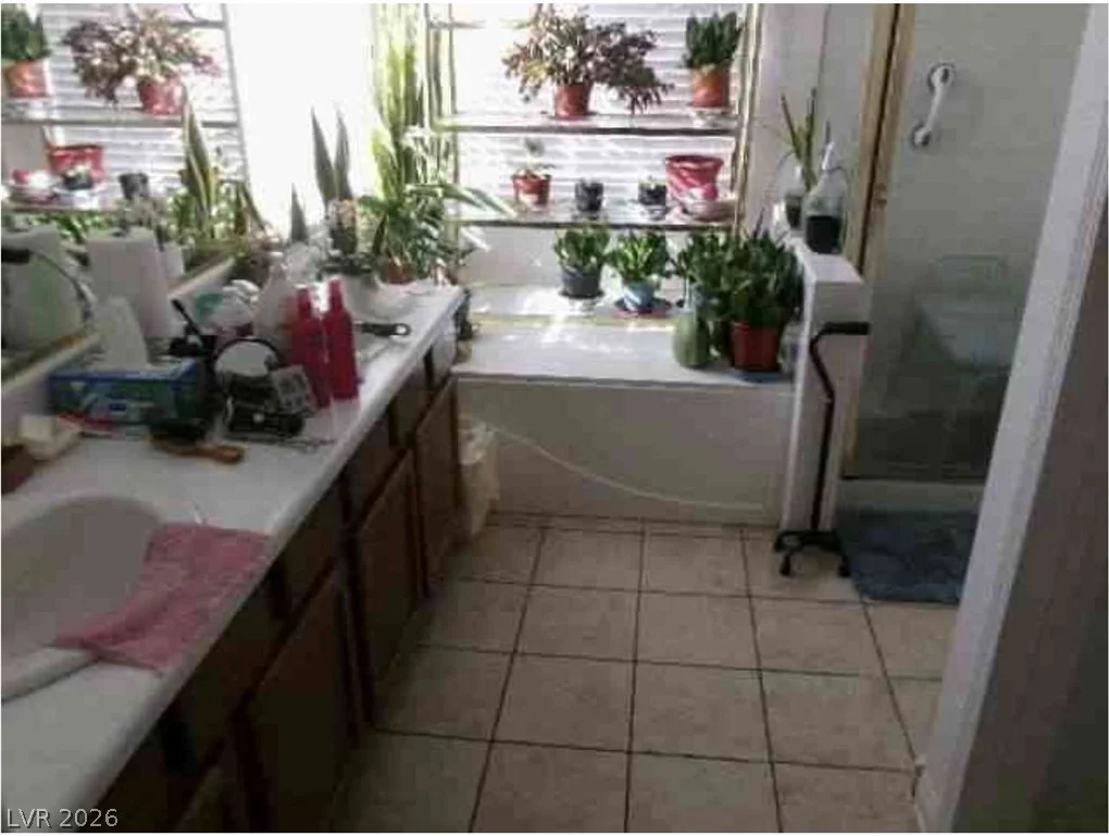 8141 Gilmore, Las Vegas, NV 89129