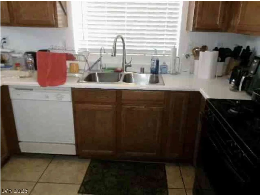 8141 Gilmore, Las Vegas, NV 89129