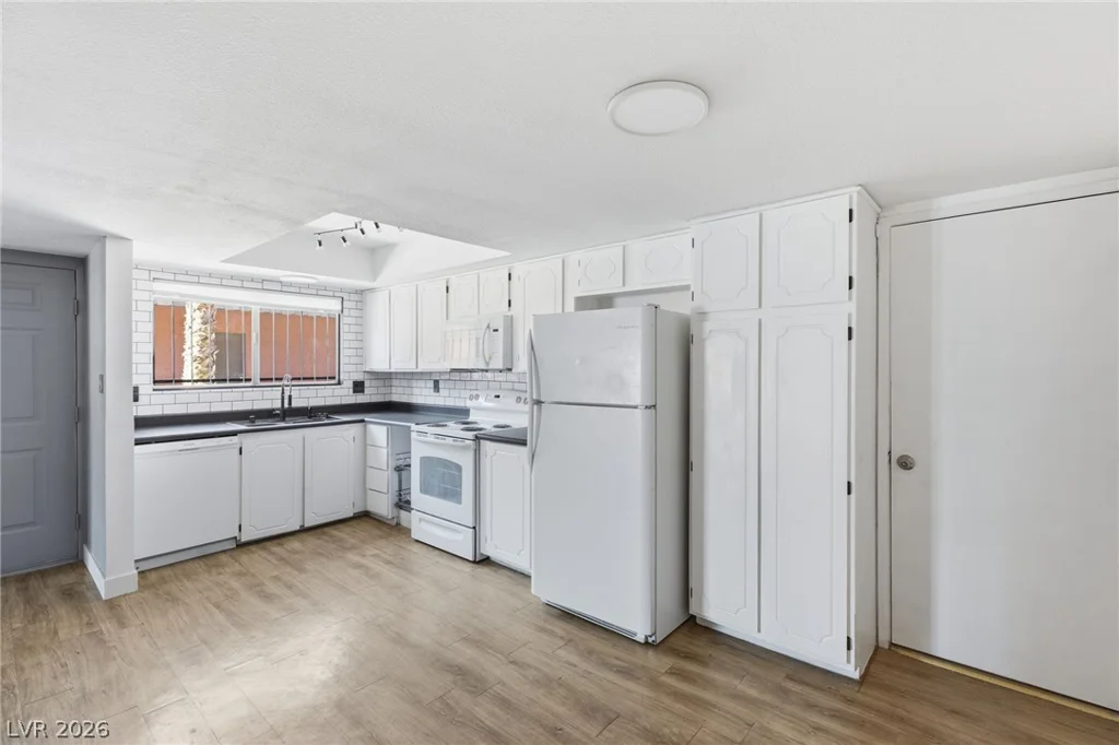 4622 Grand, Las Vegas, NV 89169