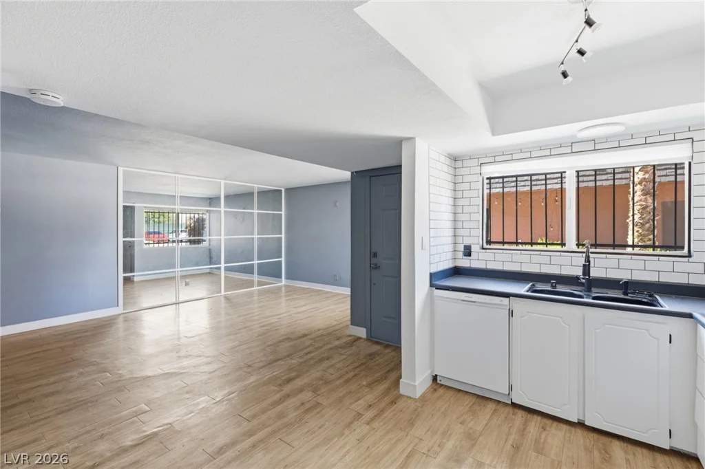 4622 Grand, Las Vegas, NV 89169