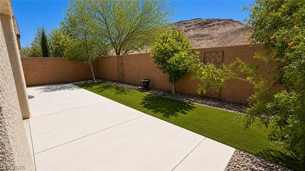 7455 Rainford, Las Vegas, NV 89148