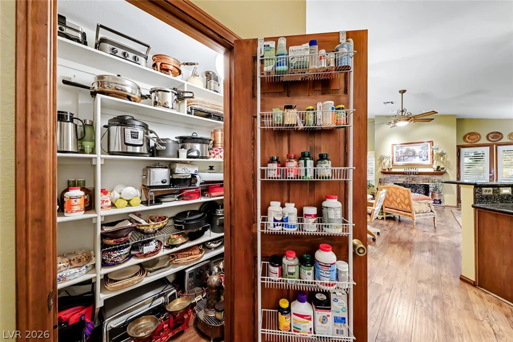 1138 Broken Hills, Henderson, NV 89011