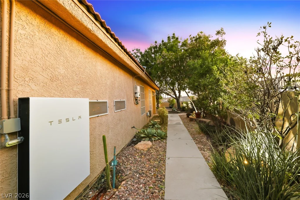 1138 Broken Hills, Henderson, NV 89011
