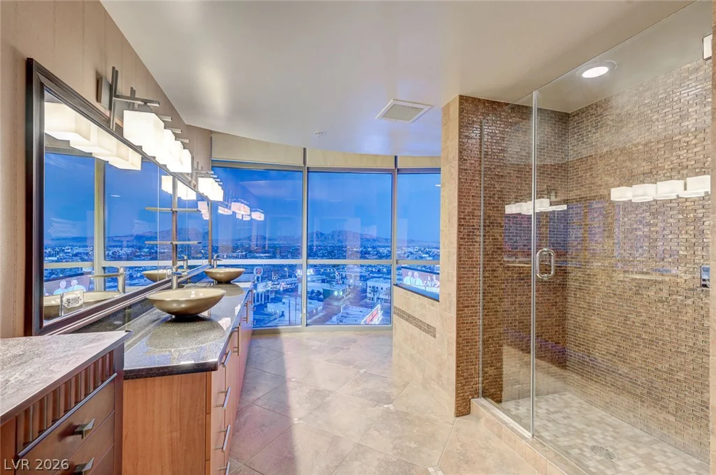 200 Sahara, Las Vegas, NV 89102