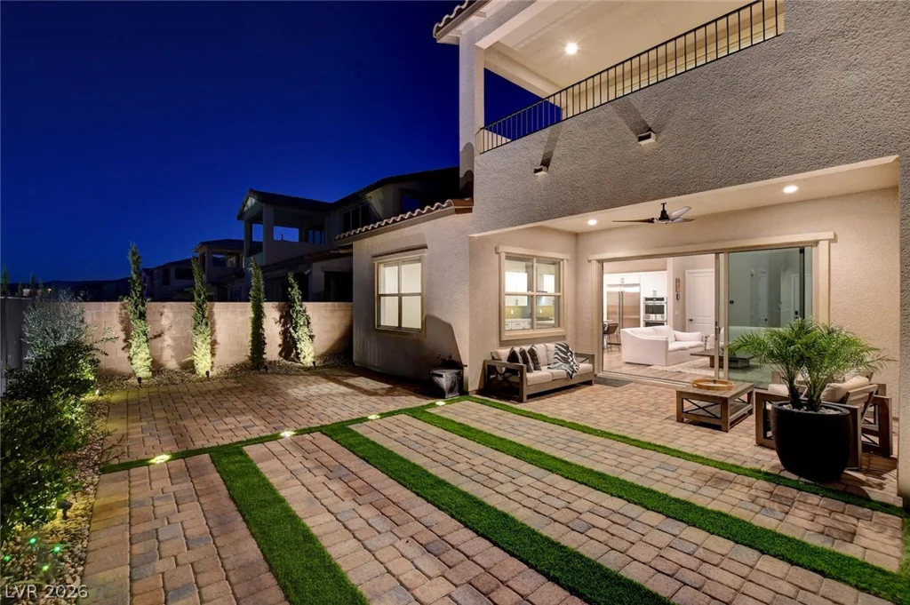 266 Malpaso, Las Vegas, NV 89138