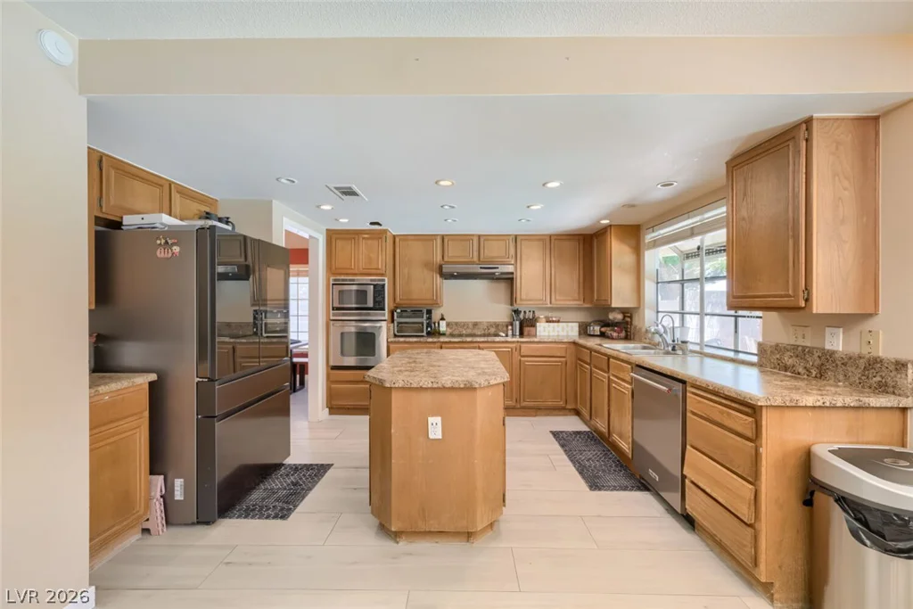 6413 Vicuna, Las Vegas, NV 89146