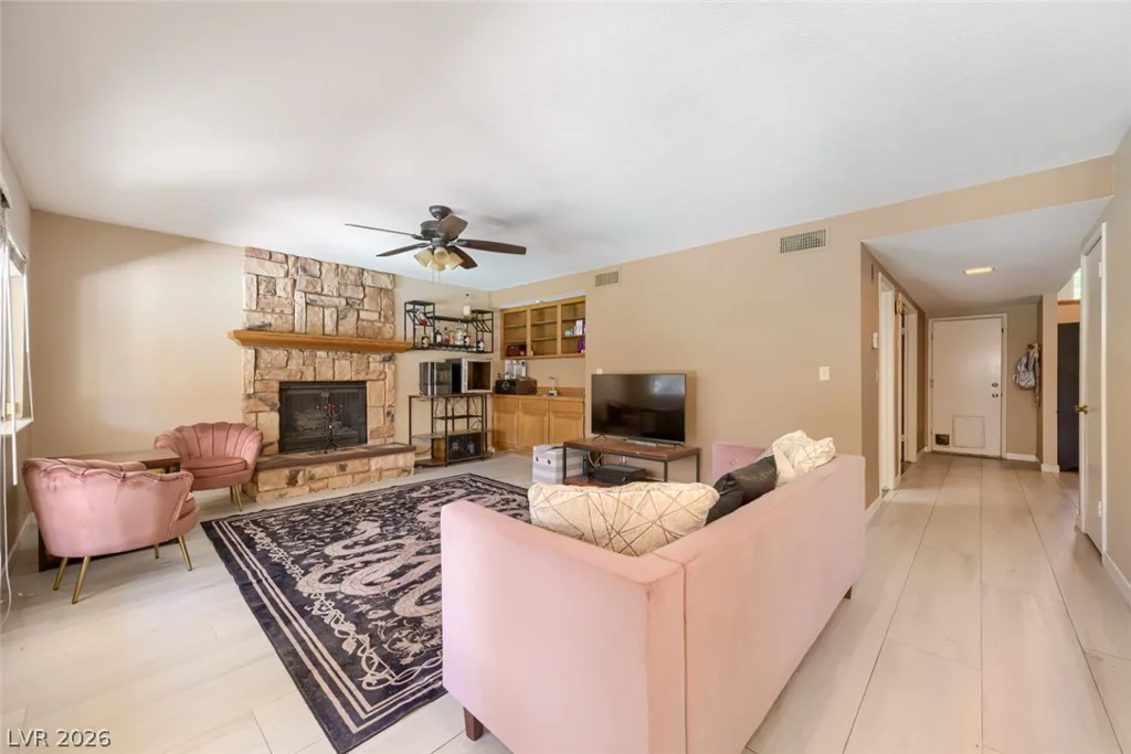 6413 Vicuna, Las Vegas, NV 89146