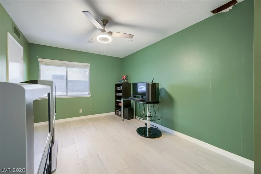 6413 Vicuna, Las Vegas, NV 89146