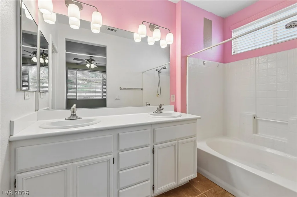 9082 Manalang, Las Vegas, NV 89123