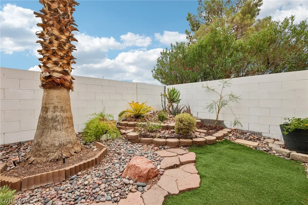 9082 Manalang, Las Vegas, NV 89123
