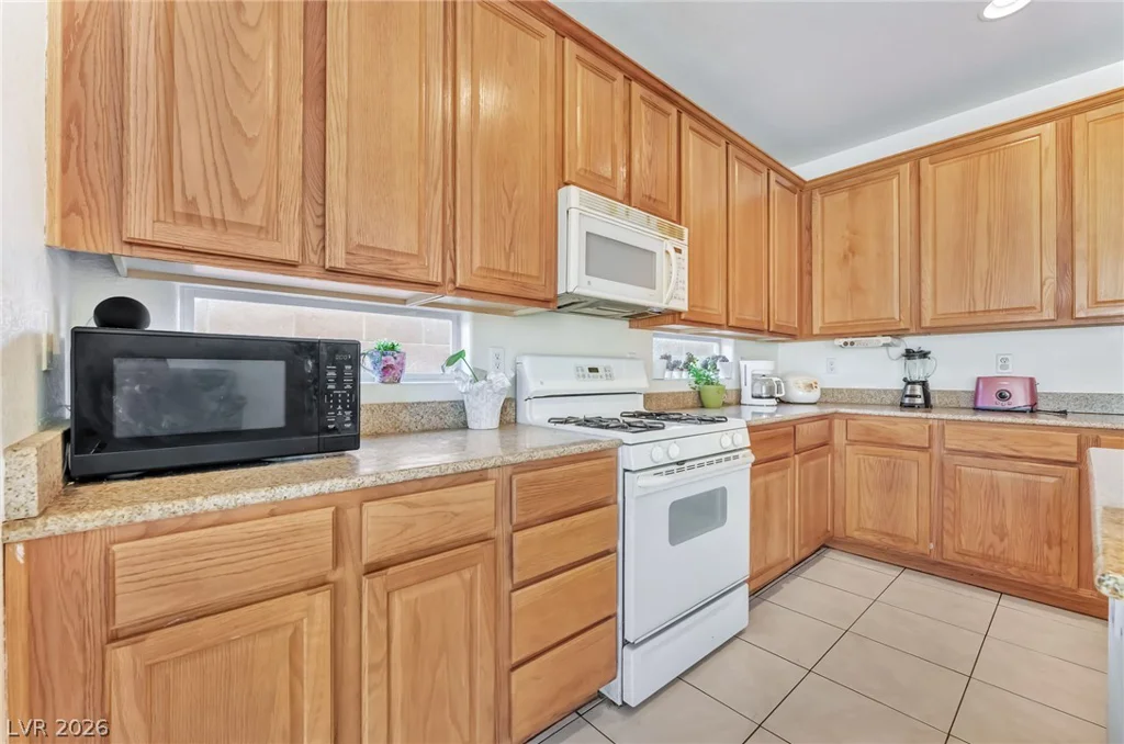 954 Tropic Wind, North Las Vegas, NV 89081