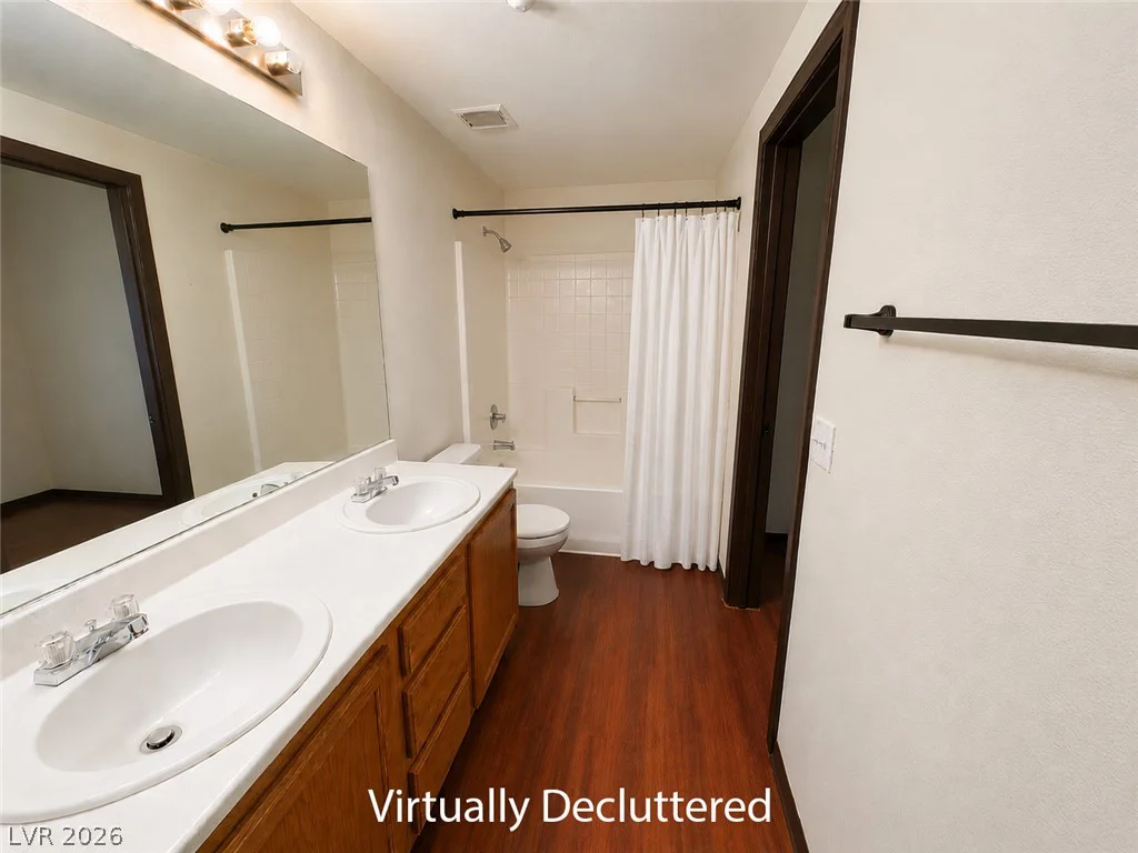 5855 Valley, North Las Vegas, NV 89031
