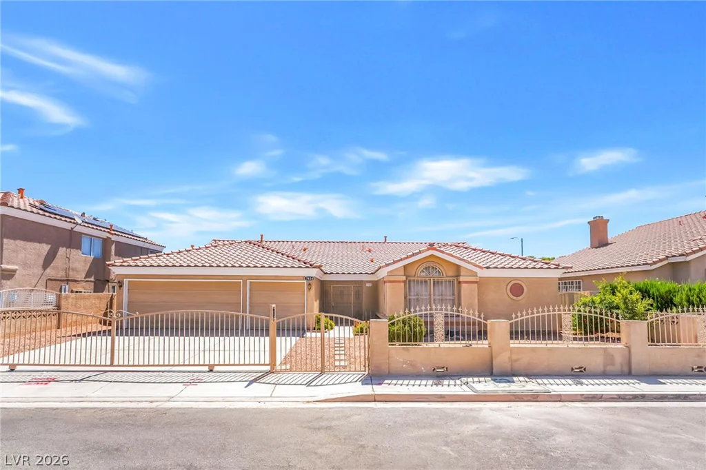 7628 Poppy Meadow, Las Vegas, NV 89123