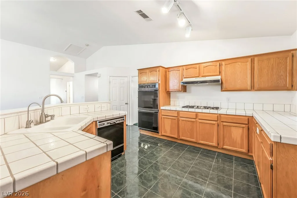 7628 Poppy Meadow, Las Vegas, NV 89123