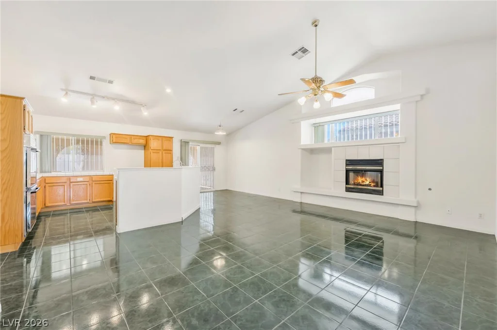 7628 Poppy Meadow, Las Vegas, NV 89123