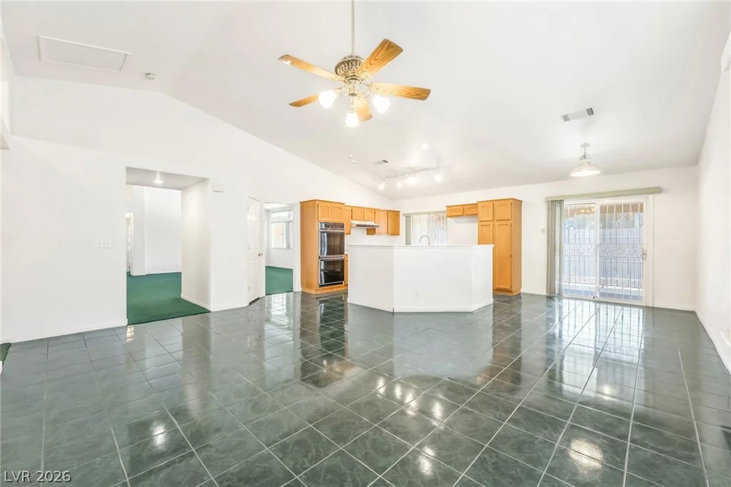 7628 Poppy Meadow, Las Vegas, NV 89123