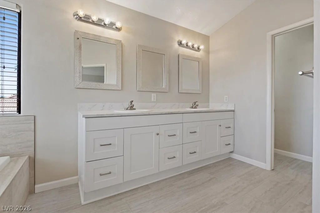 1950 Nuevo, Henderson, NV 89014