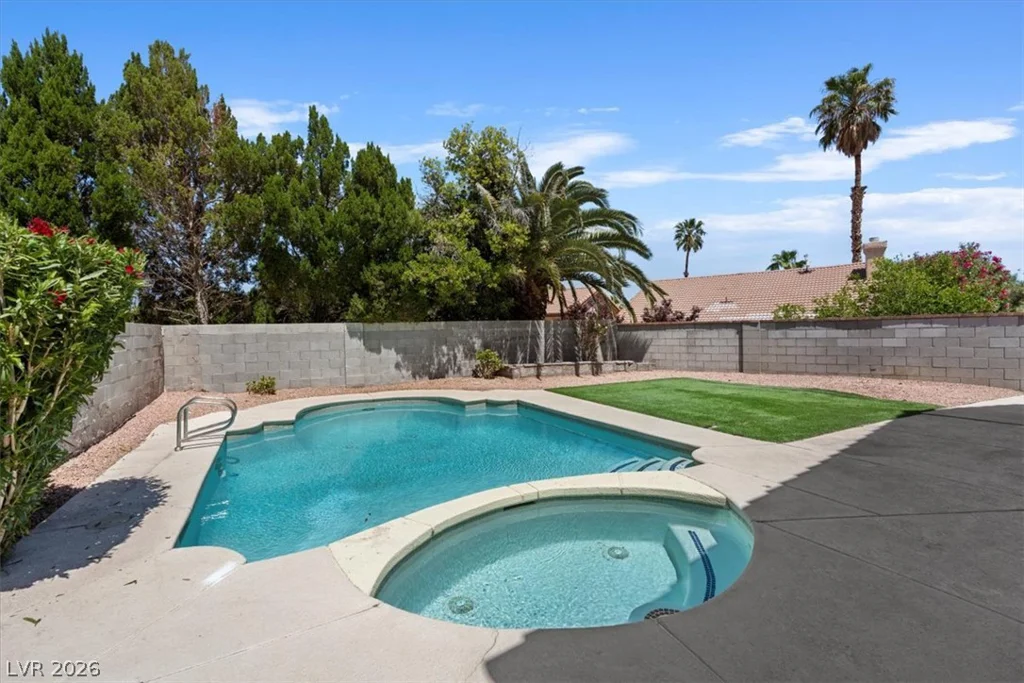 1950 Nuevo, Henderson, NV 89014