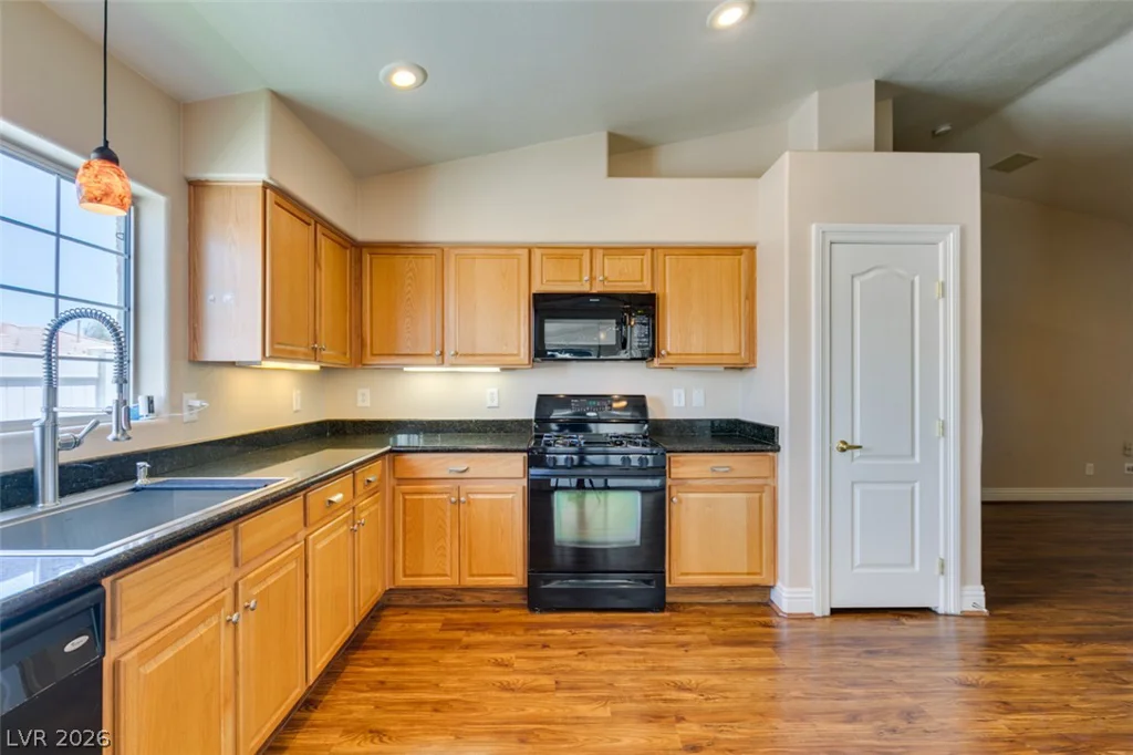 8535 Lakota, Las Vegas, NV 89123