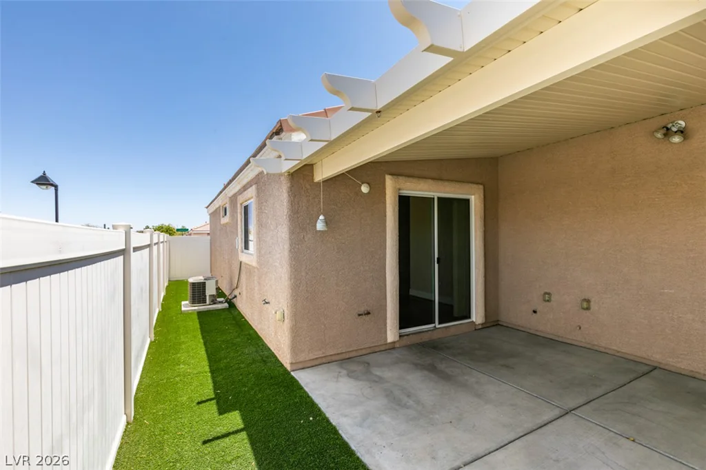 8535 Lakota, Las Vegas, NV 89123