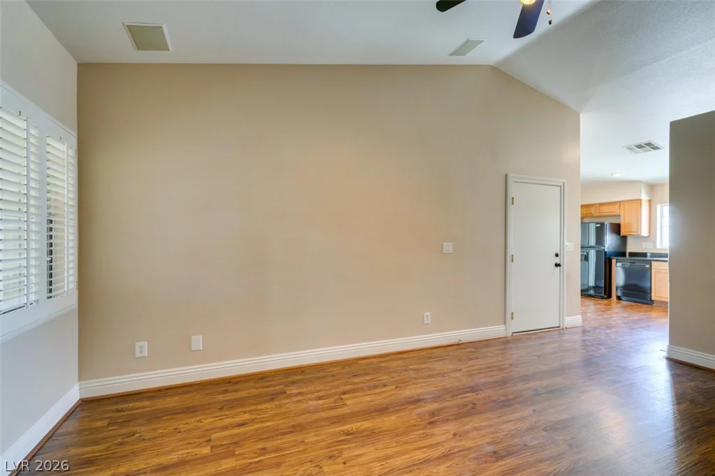 8535 Lakota, Las Vegas, NV 89123