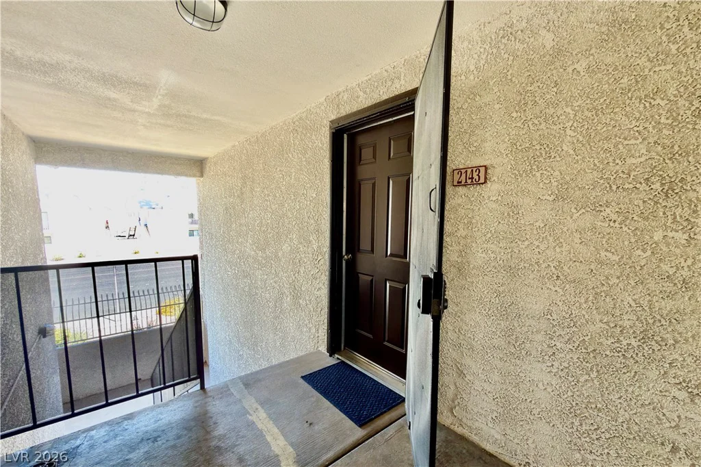 2451 Rainbow, Las Vegas, NV 89108