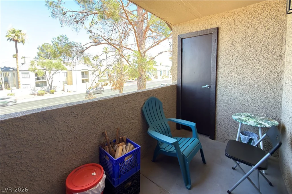 2451 Rainbow, Las Vegas, NV 89108