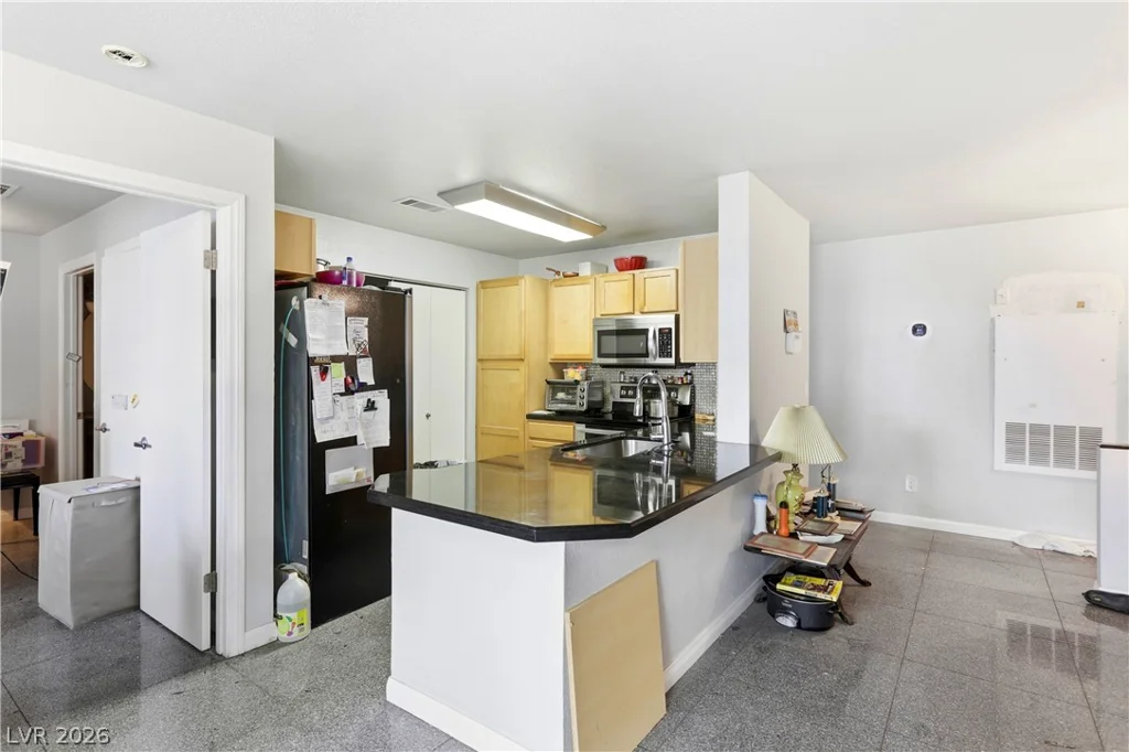 3150 Soft Breezes Dr, Las Vegas, NV 89128