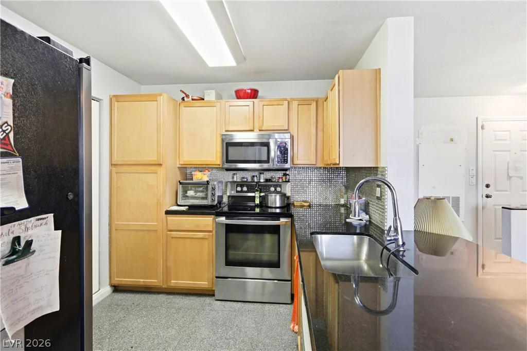 3150 Soft Breezes Dr, Las Vegas, NV 89128