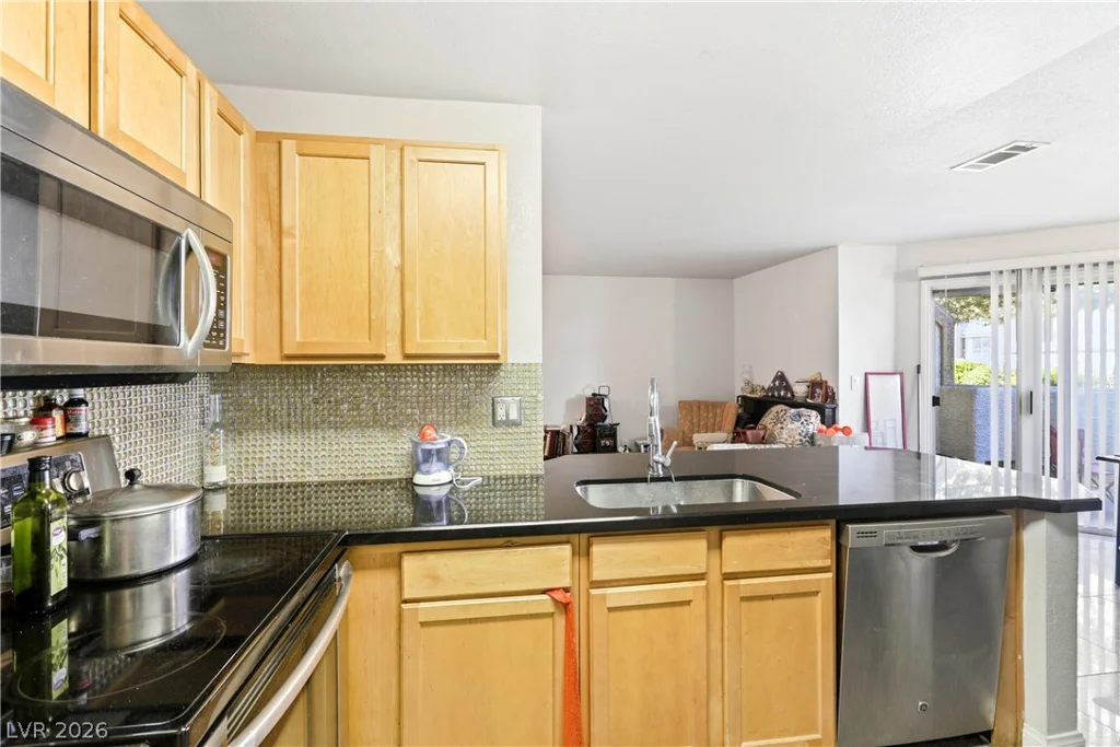 3150 Soft Breezes Dr, Las Vegas, NV 89128