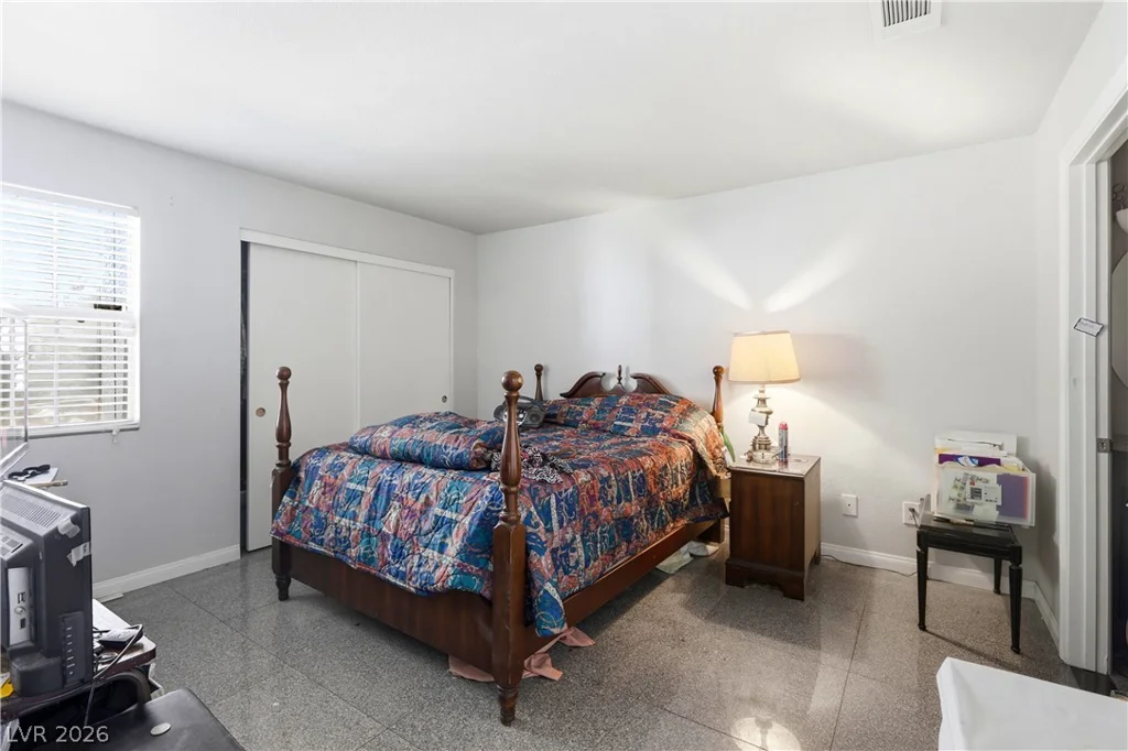 3150 Soft Breezes Dr, Las Vegas, NV 89128