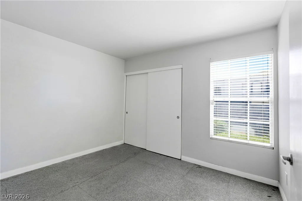 3150 Soft Breezes Dr, Las Vegas, NV 89128