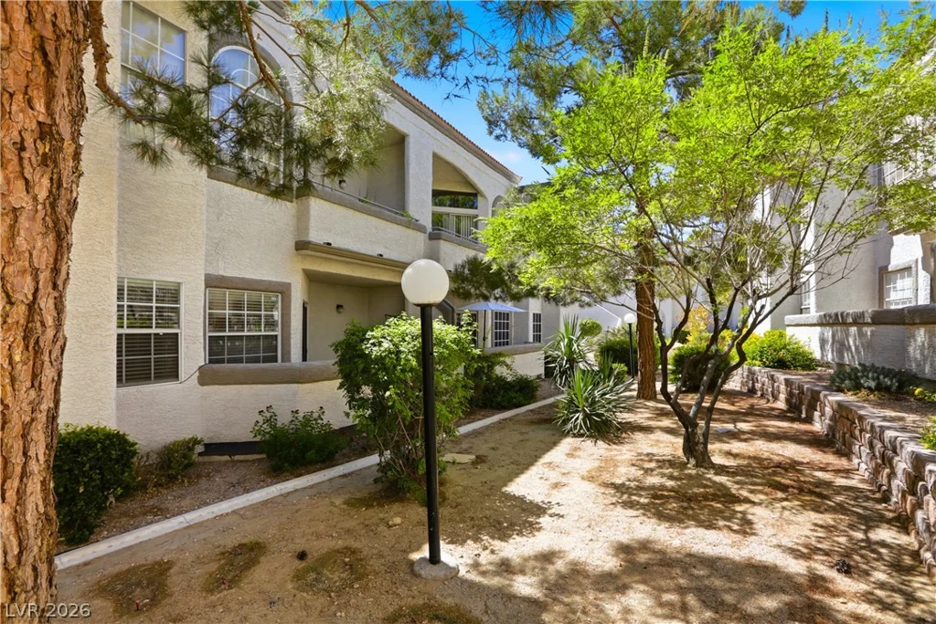 3150 Soft Breezes Dr, Las Vegas, NV 89128