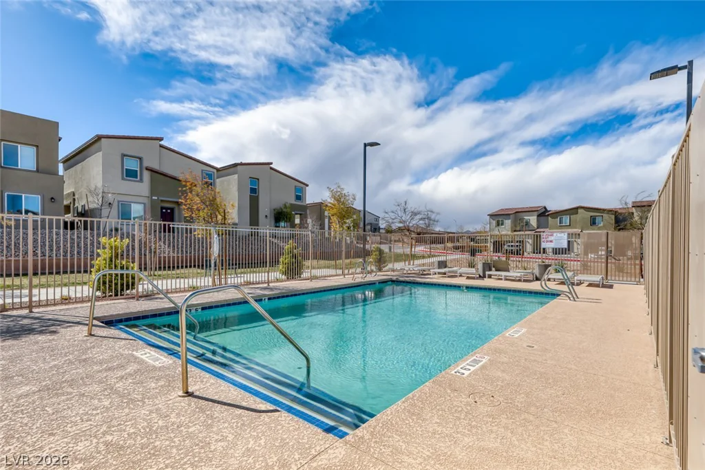 535 Thistleberry, Henderson, NV 89044