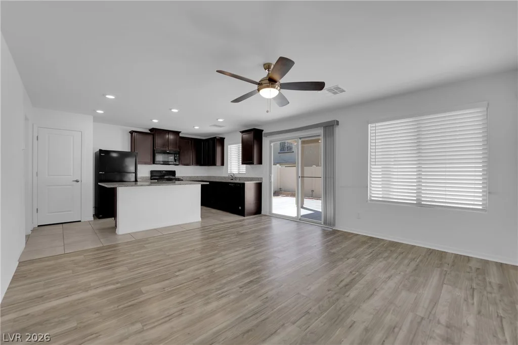 6421 Broadcloth, Las Vegas, NV 89122