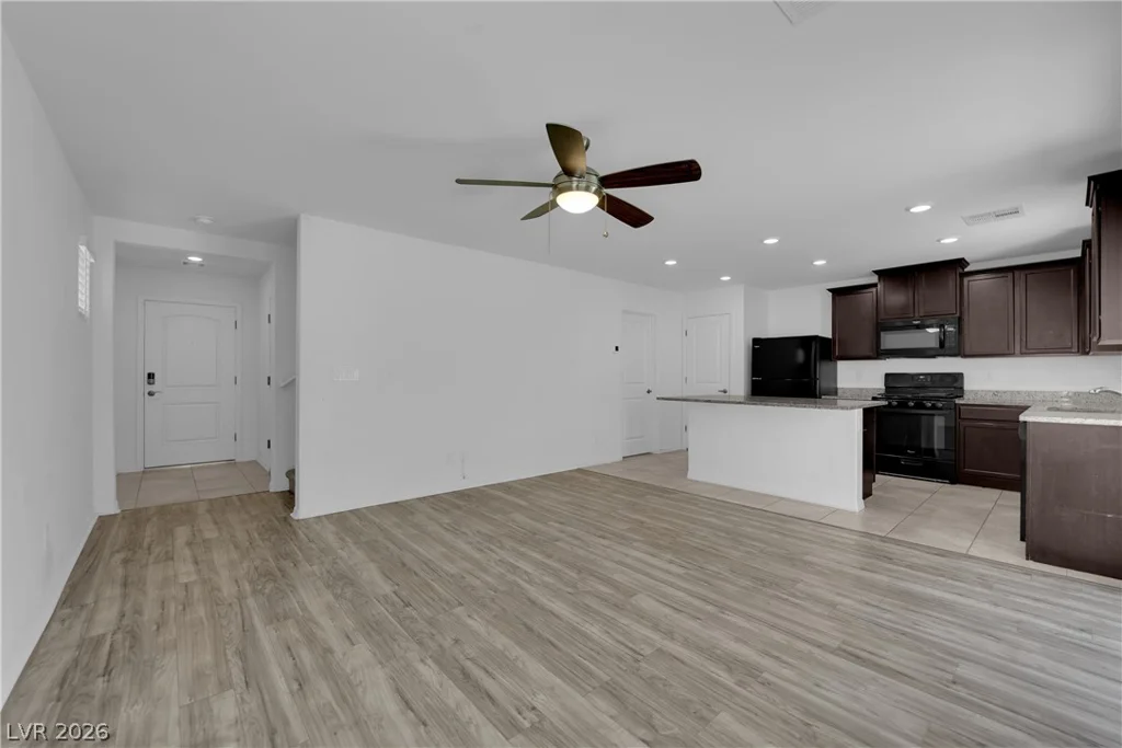 6421 Broadcloth, Las Vegas, NV 89122