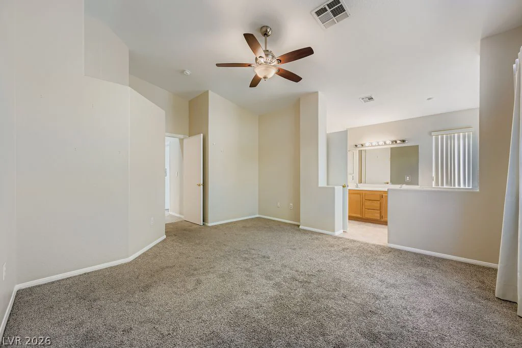 8136 Shady Glen, Las Vegas, NV 89131