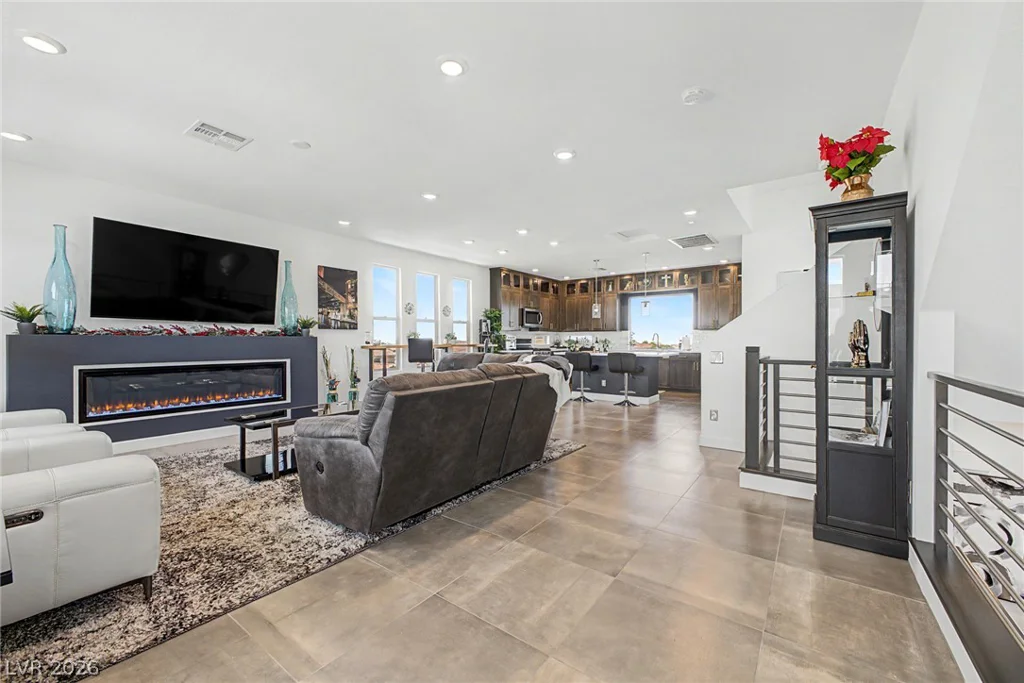 7906 Mountain Lilac, Las Vegas, NV 89113