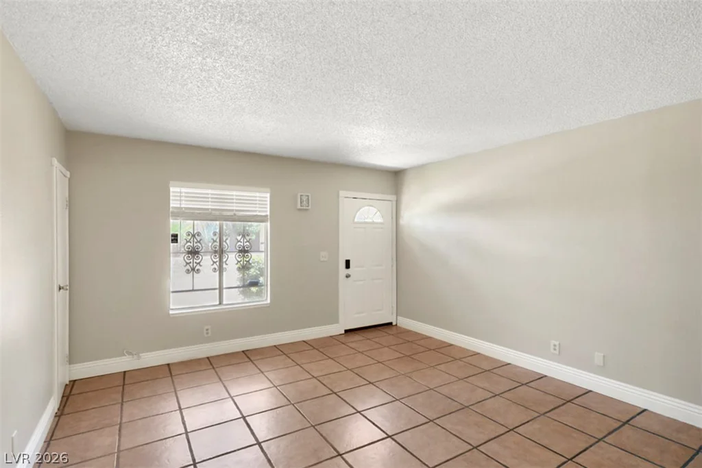 474 Las Casitas, Las Vegas, NV 89121