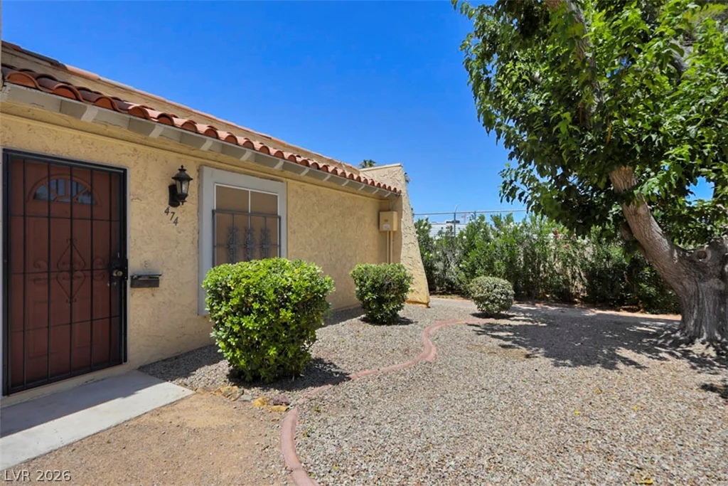 474 Las Casitas, Las Vegas, NV 89121